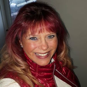 Meet your Posher, Stacey